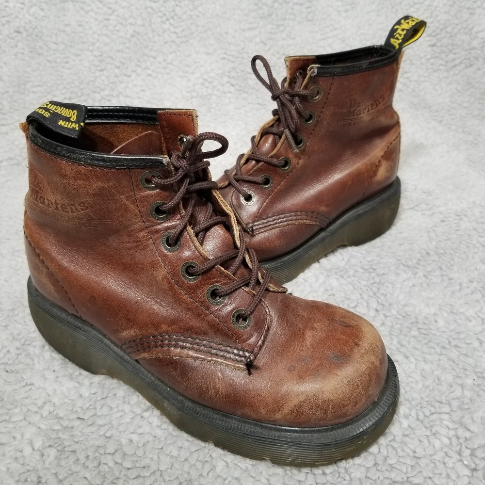 Vintage Dr Martens 8433 Club Sole Made in England 6 Hole Brown‎ Boots Size 4